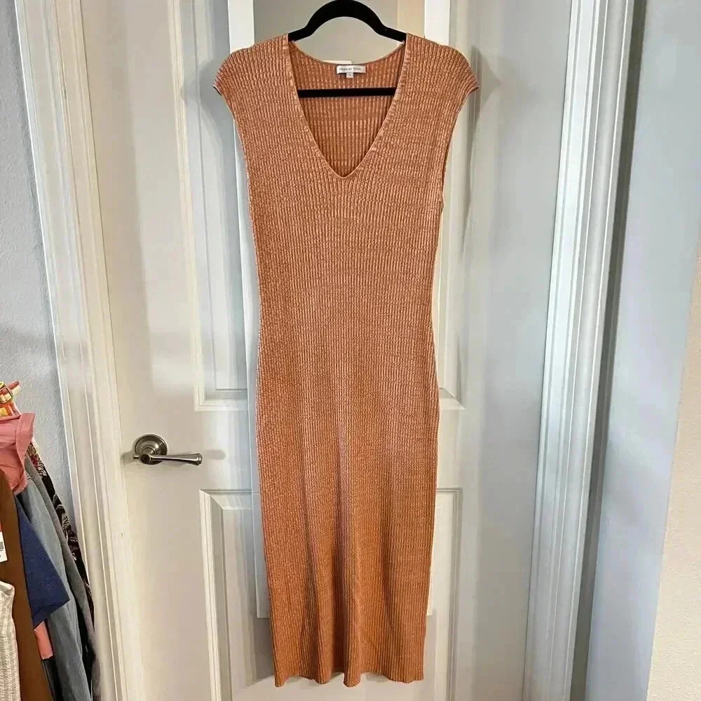 887 Veronika Maine Ribbed Bodycon V Neck Dress Size Large Color Orange - Picture 2 of 5